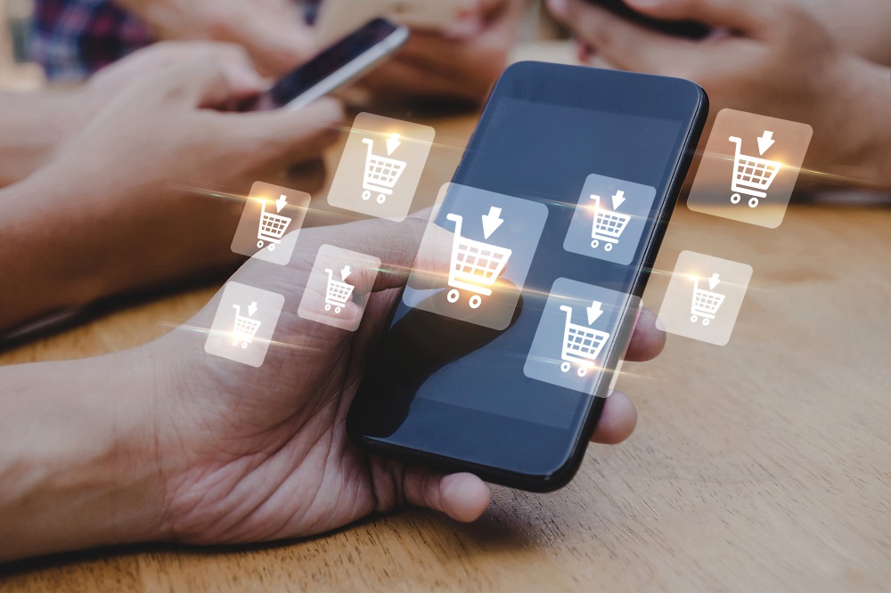 Brasileiros adotam novos meios de pagamento nas compras