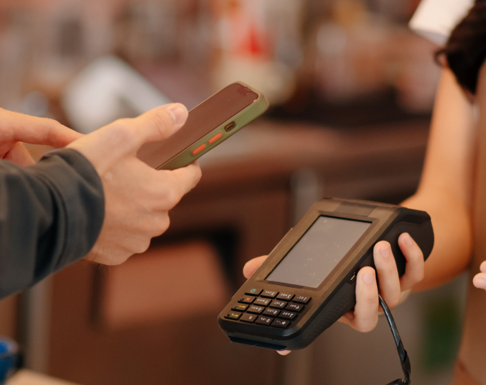 Customer paying with card terminal